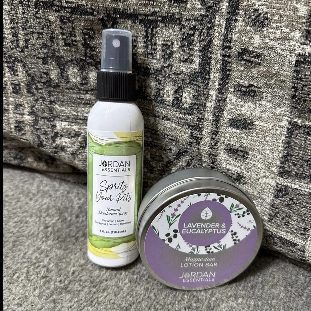 Jordan Essentials Deodorant Spray and Lotion Bar Set